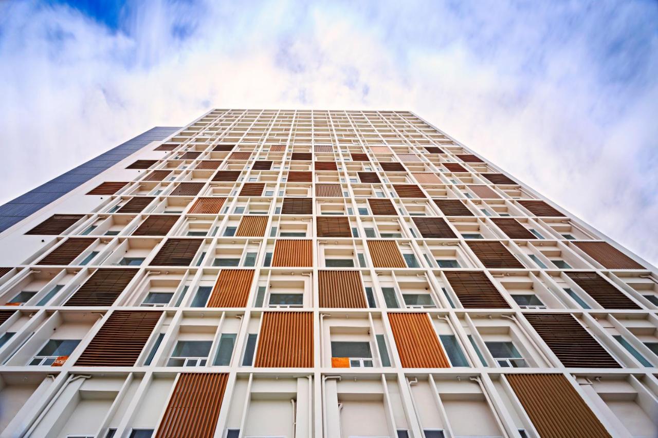 Eon Centennial Soho Hotel Cebu Exterior photo
